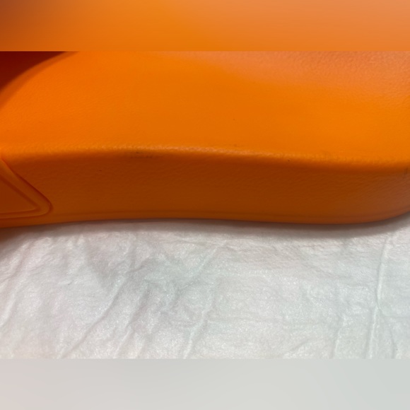 Balenciaga SZ 41E/8US Pool Slide Smooth Rubber Logo in Orange/Black - Picture 3 of 9